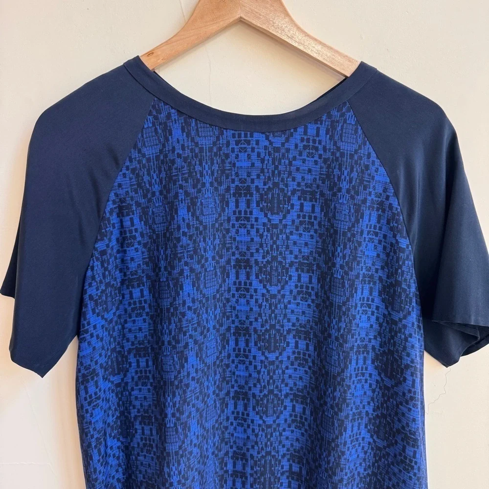 Vince Blue Geometric Print Round Neck Short Sleeve Silk Womens Size XS Pullover
